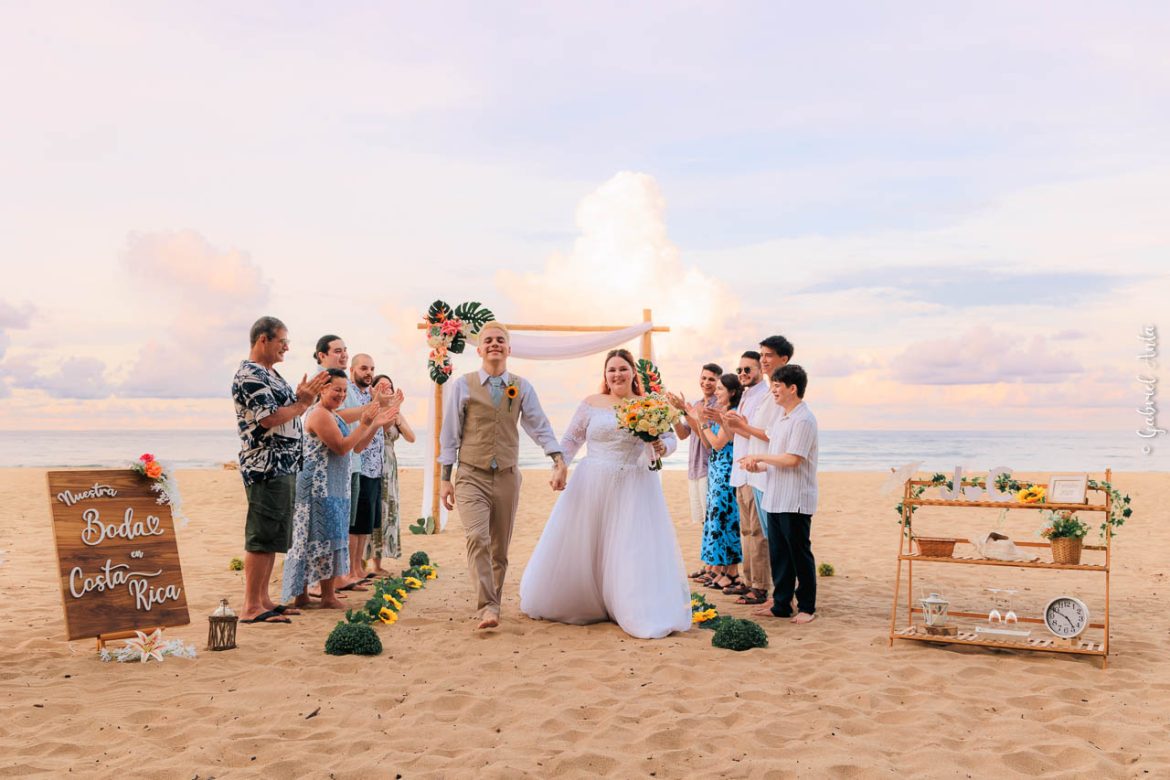 Mini Bodas en la Playa en Costa Rica de hasta 10 invitados